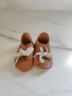 Classic Brown Leather Baby Lace-Up Shoes